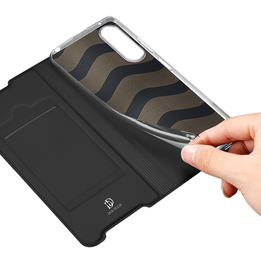 Skin Pro Series Sony Xperia 10 IV - Sort