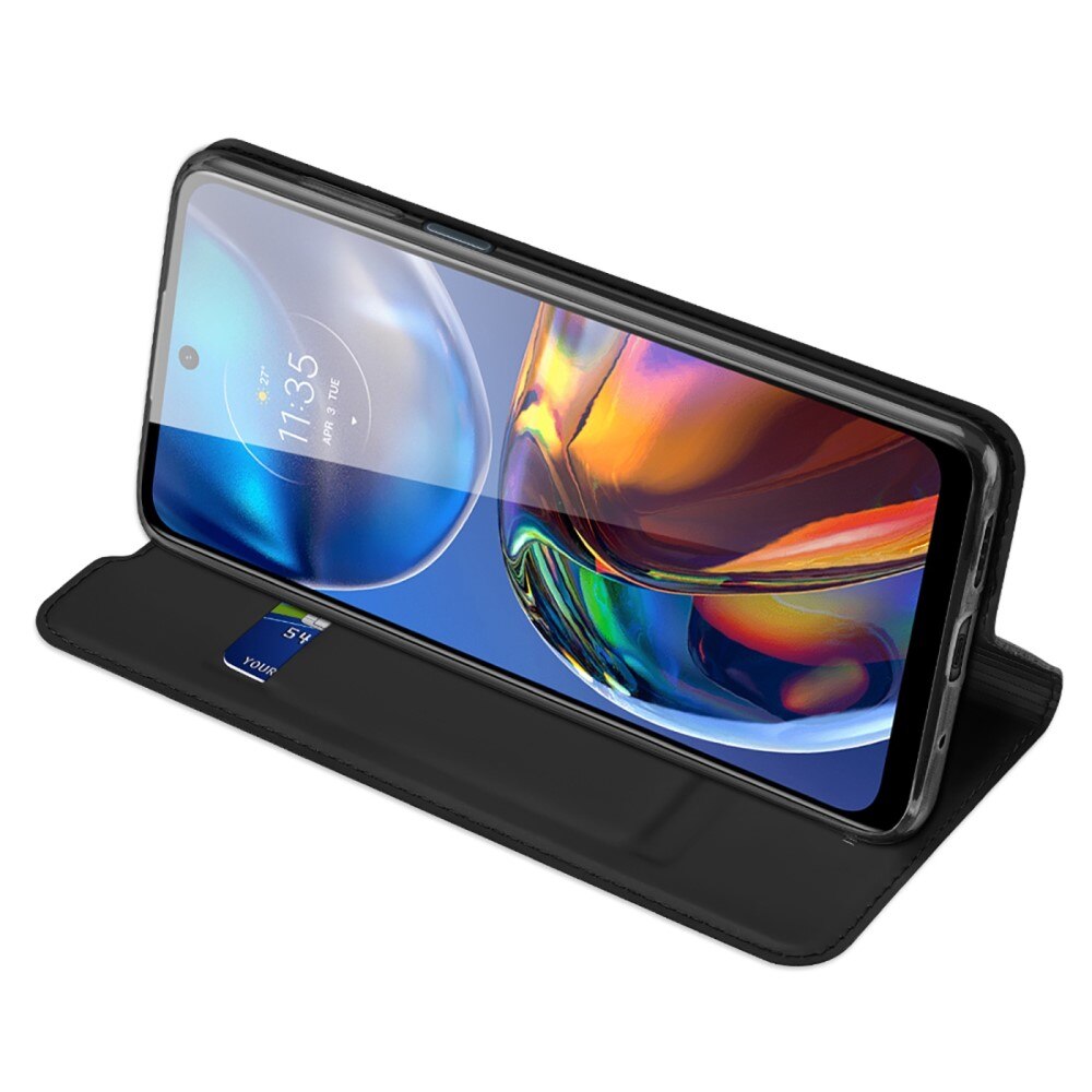 Skin Pro Series Motorola Moto E32 - Sort