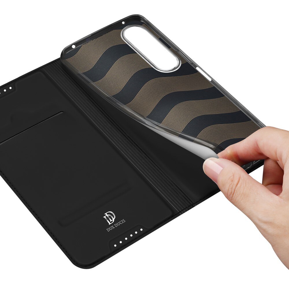 Skin Pro Series Sony Xperia 1 V - Sort