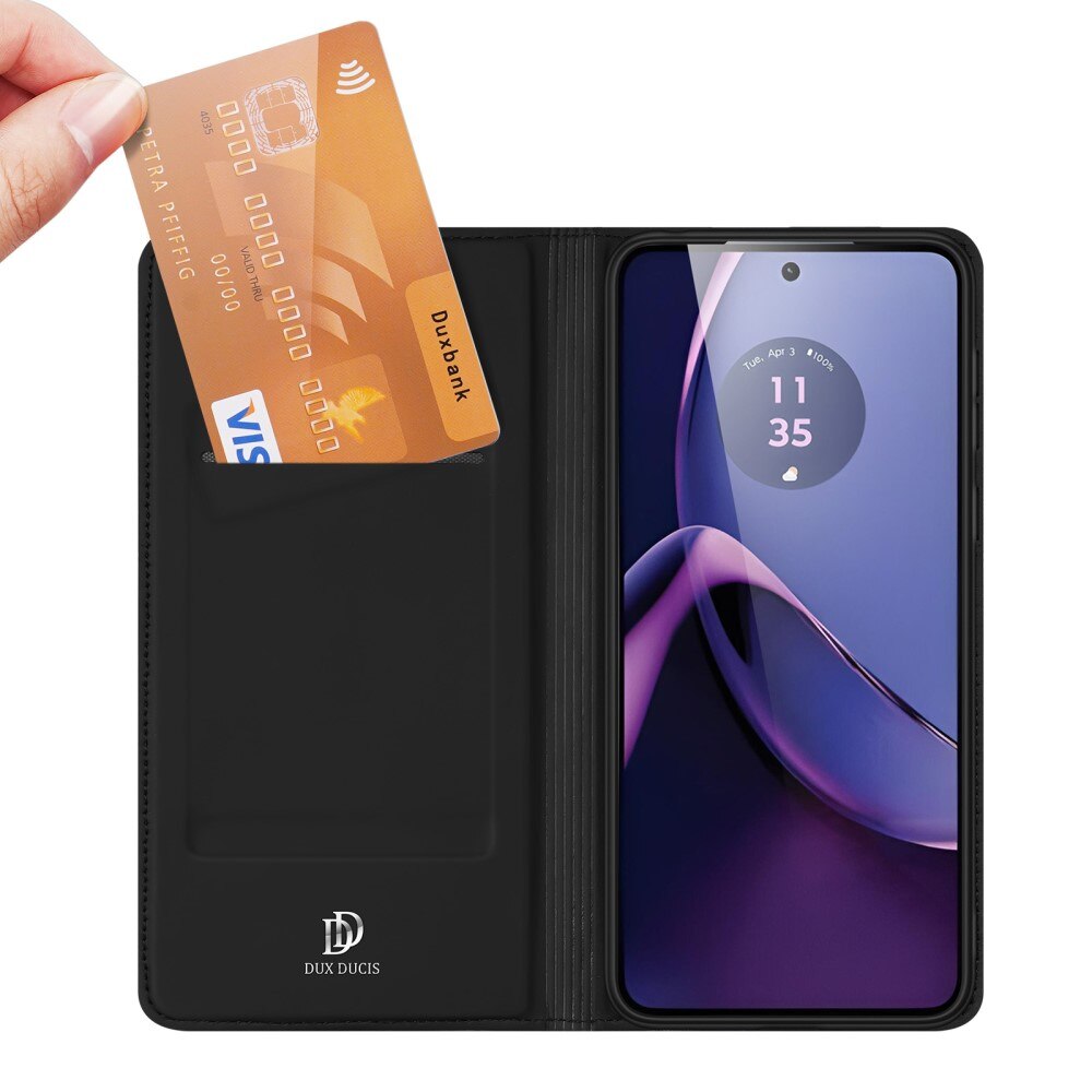 Skin Pro Series Motorola Moto G84 - Sort